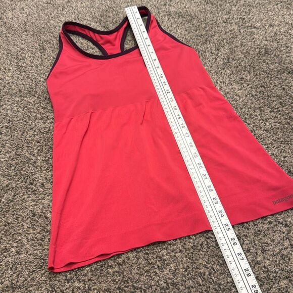 Patagonia Women’s L tank top pink - Picture 6 of 7
